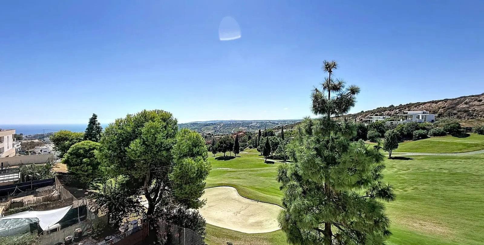 Sale of penthouse in Doña Julia 1