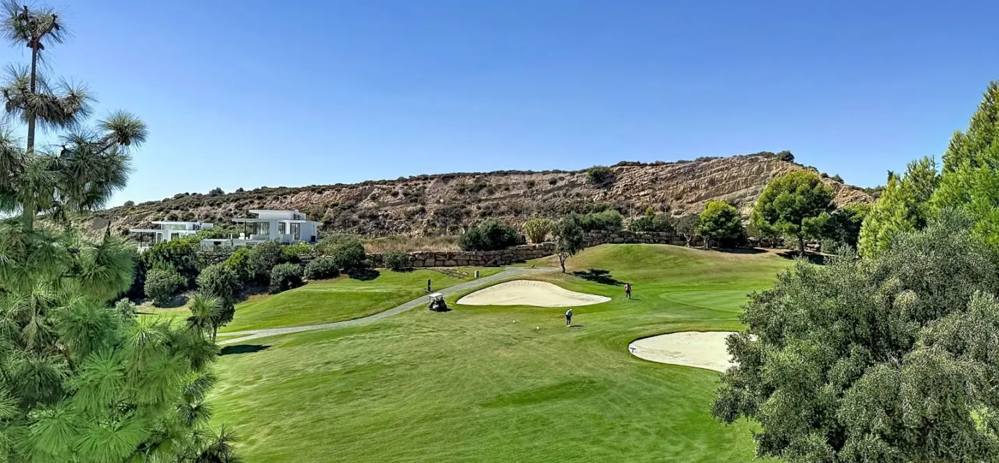 Sale of penthouse in Doña Julia 3