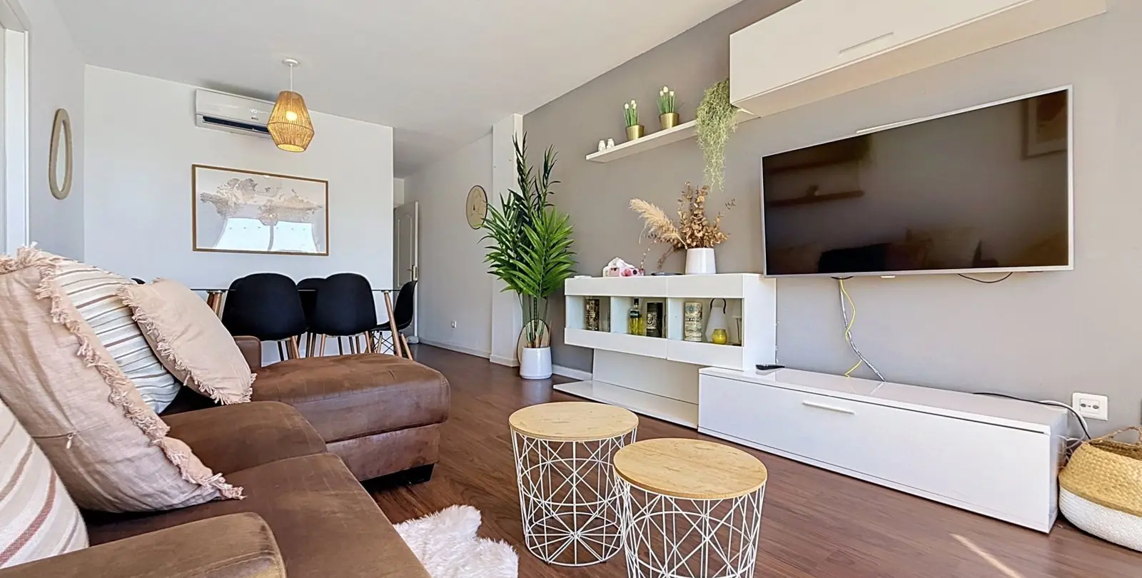 Sale of penthouse in Doña Julia 5