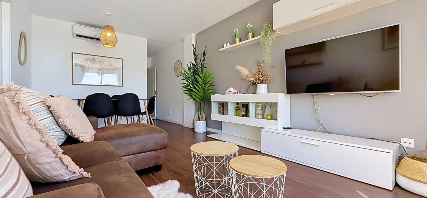 Sale of penthouse in Doña Julia 4