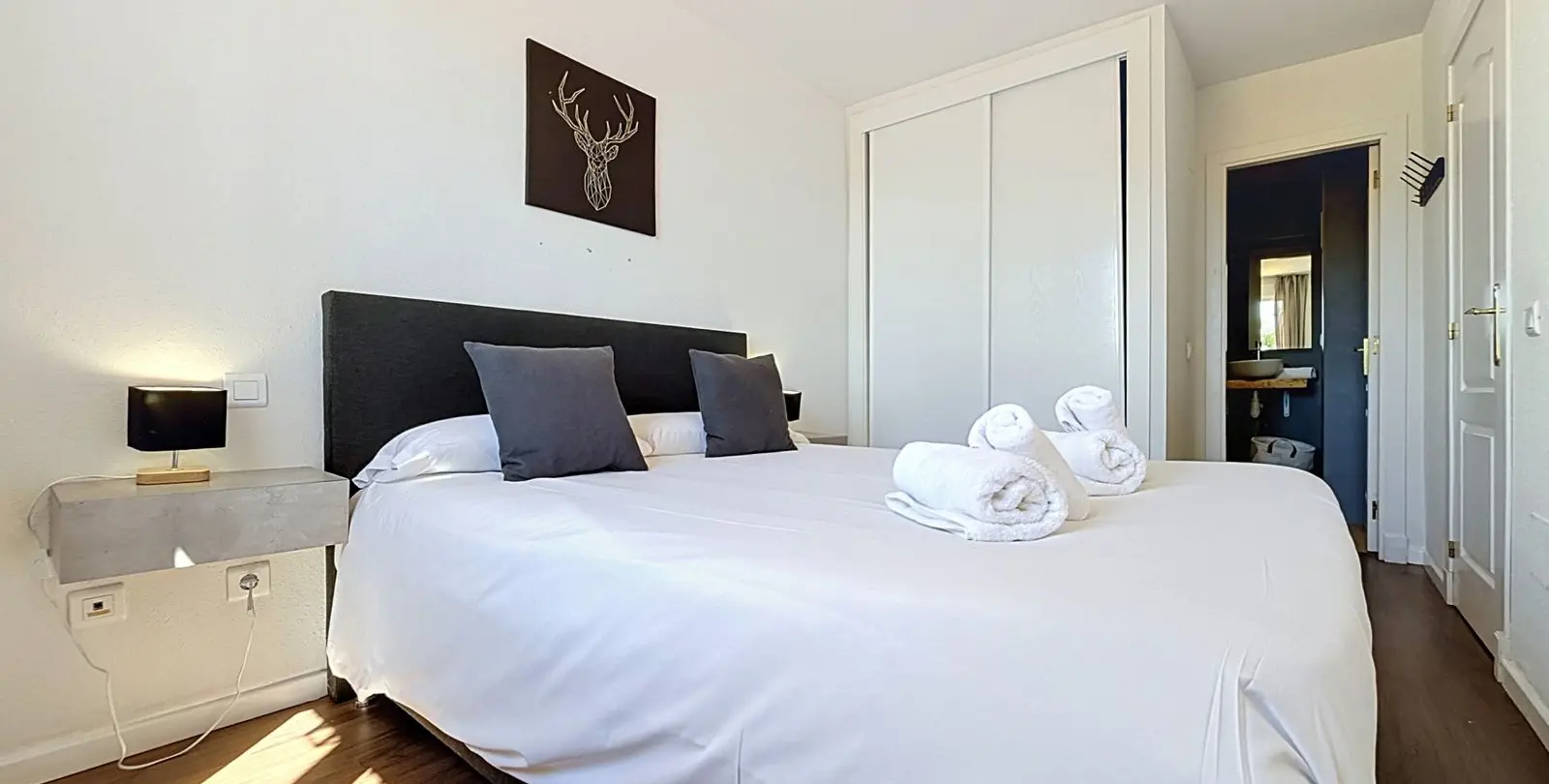 Sale of penthouse in Doña Julia 13