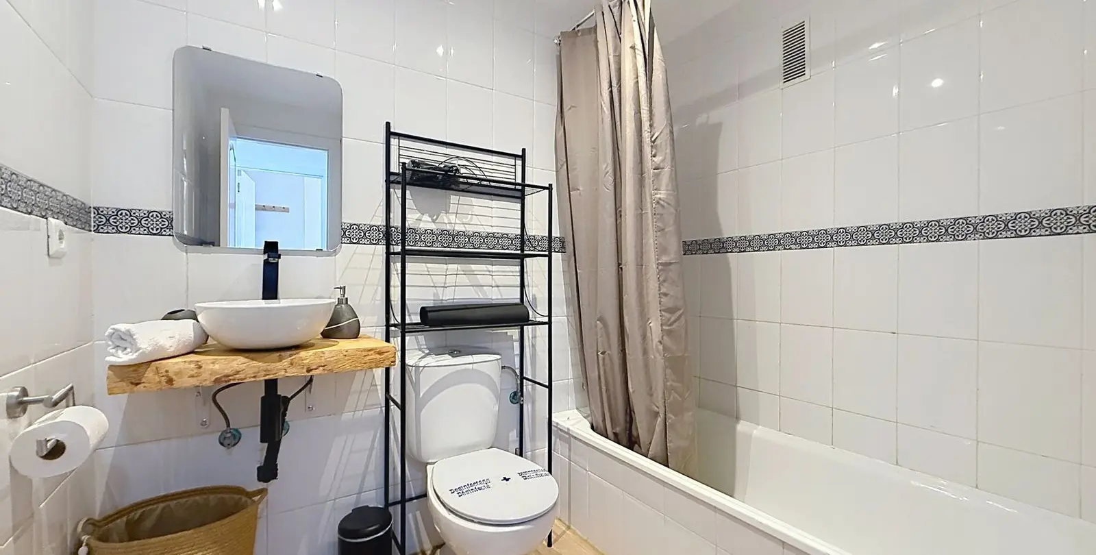 Sale of penthouse in Doña Julia 17