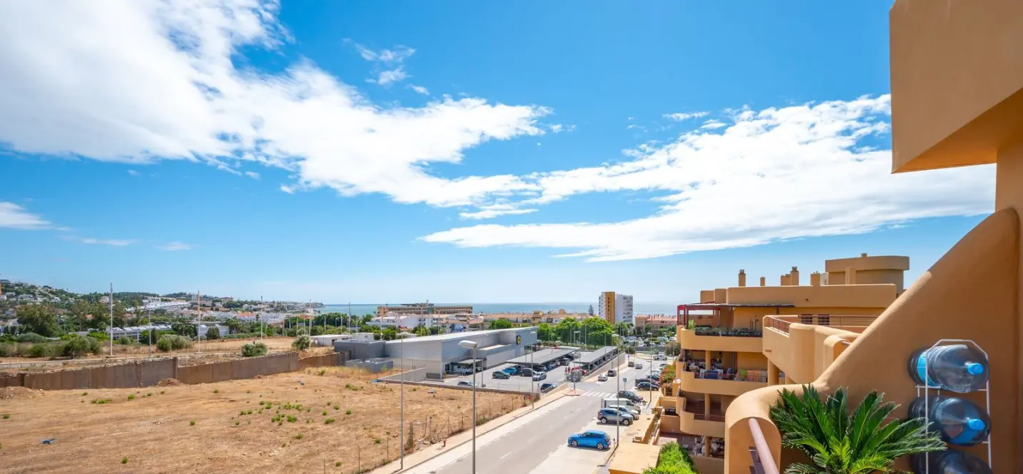 Продажа апартаментов на среднем этаже в La Cala de Mijas 1