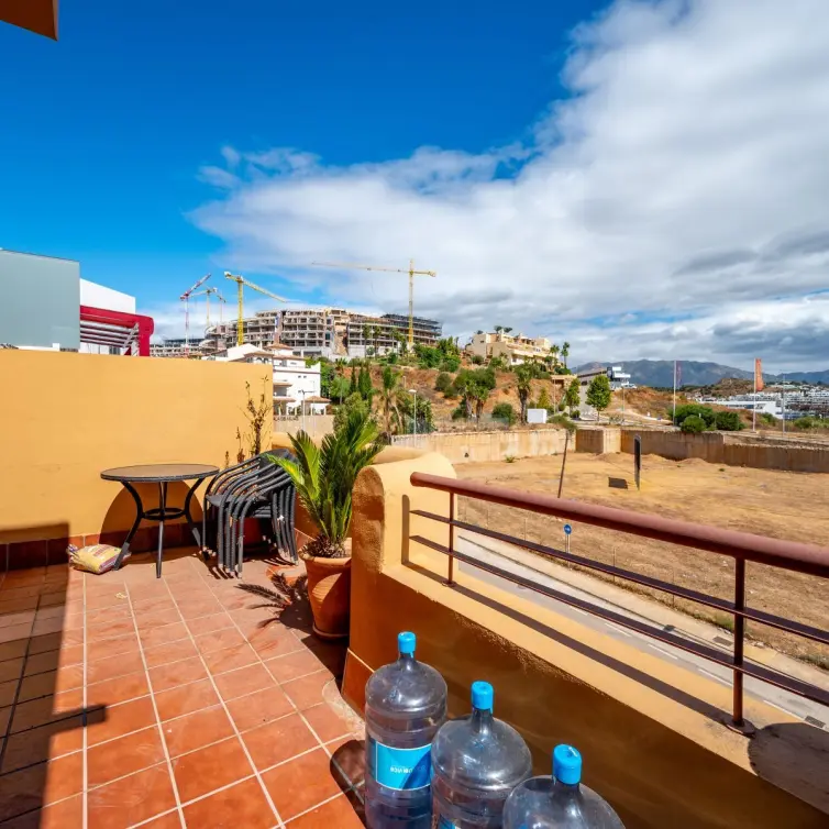 Продажа апартаментов на среднем этаже в La Cala de Mijas