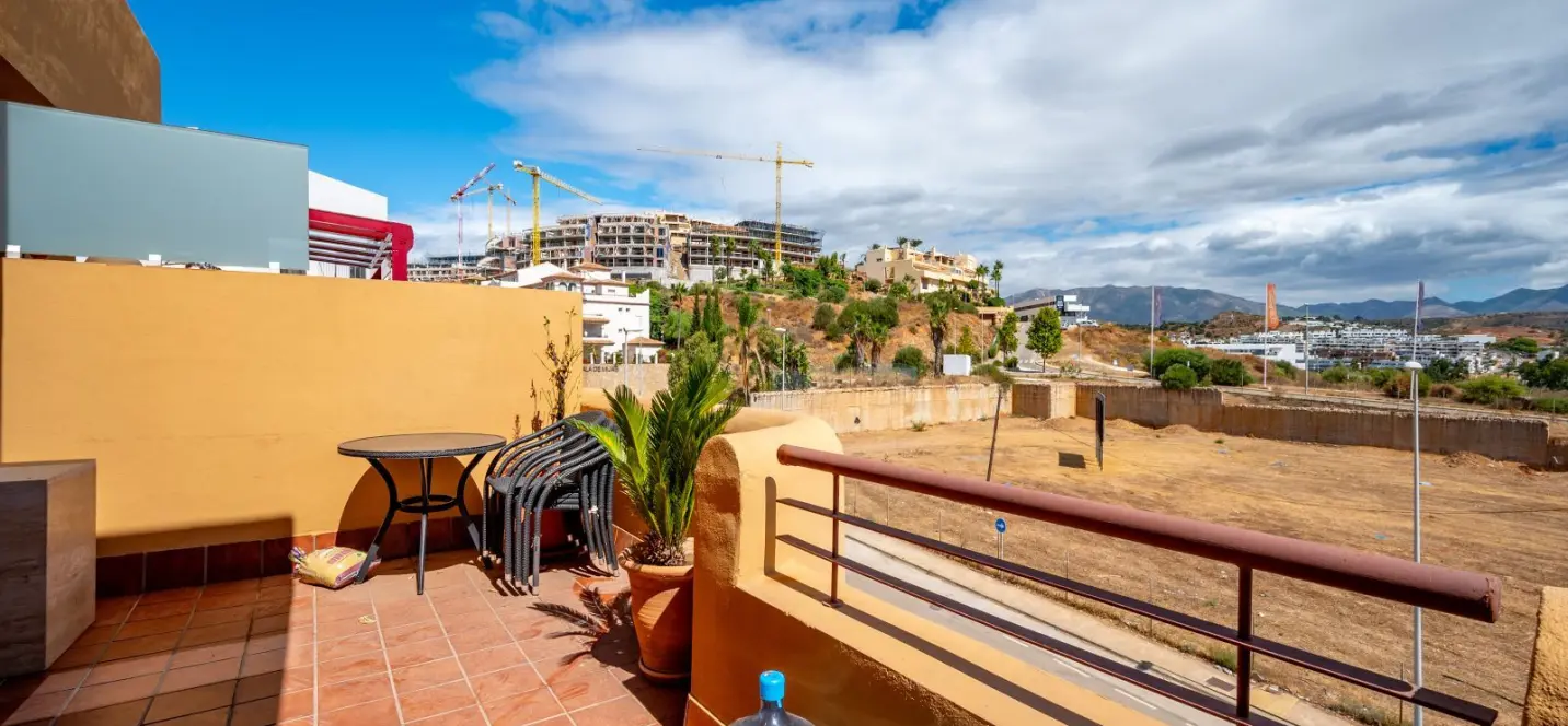 Продажа апартаментов на среднем этаже в La Cala de Mijas 2