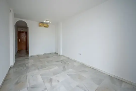 Image 5 thumb