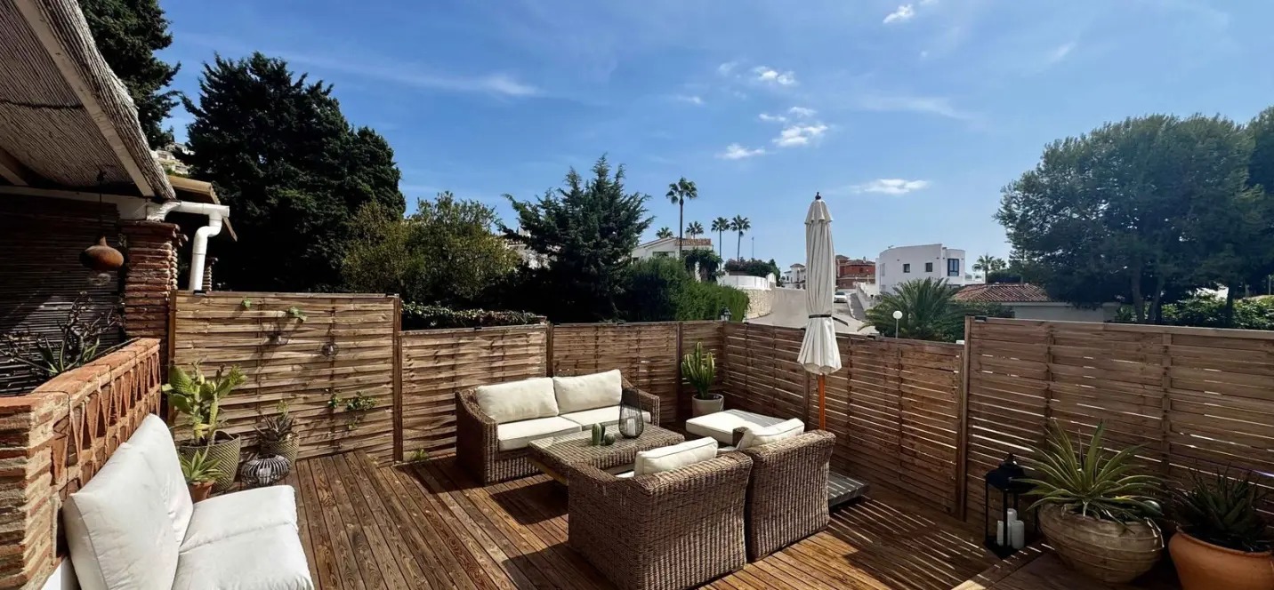 Sale of townhouse in Riviera del Sol 1
