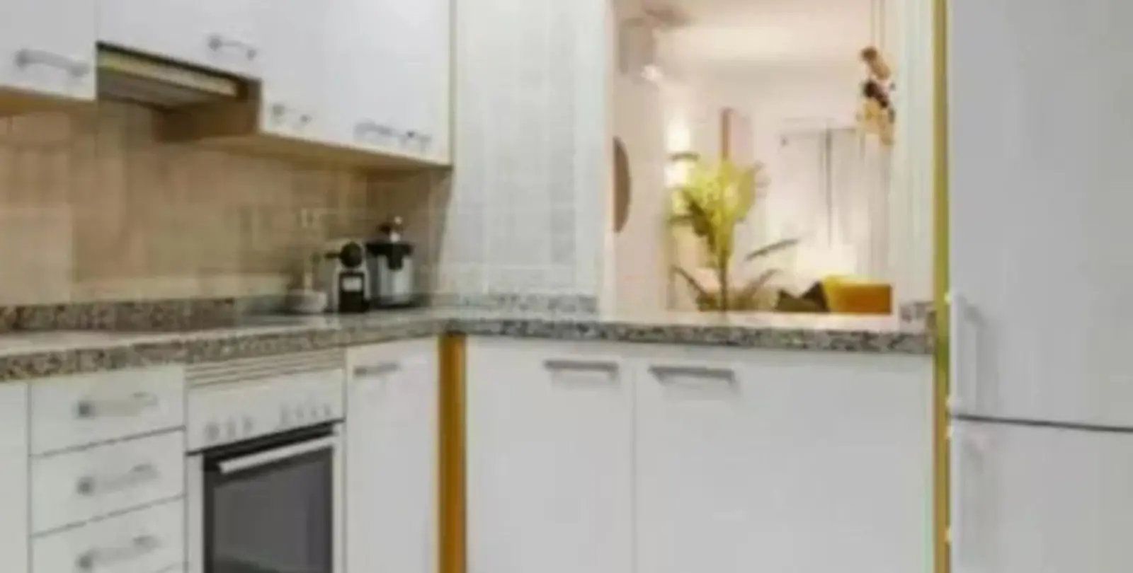 Venta de apartamento en planta baja en Estepona 15