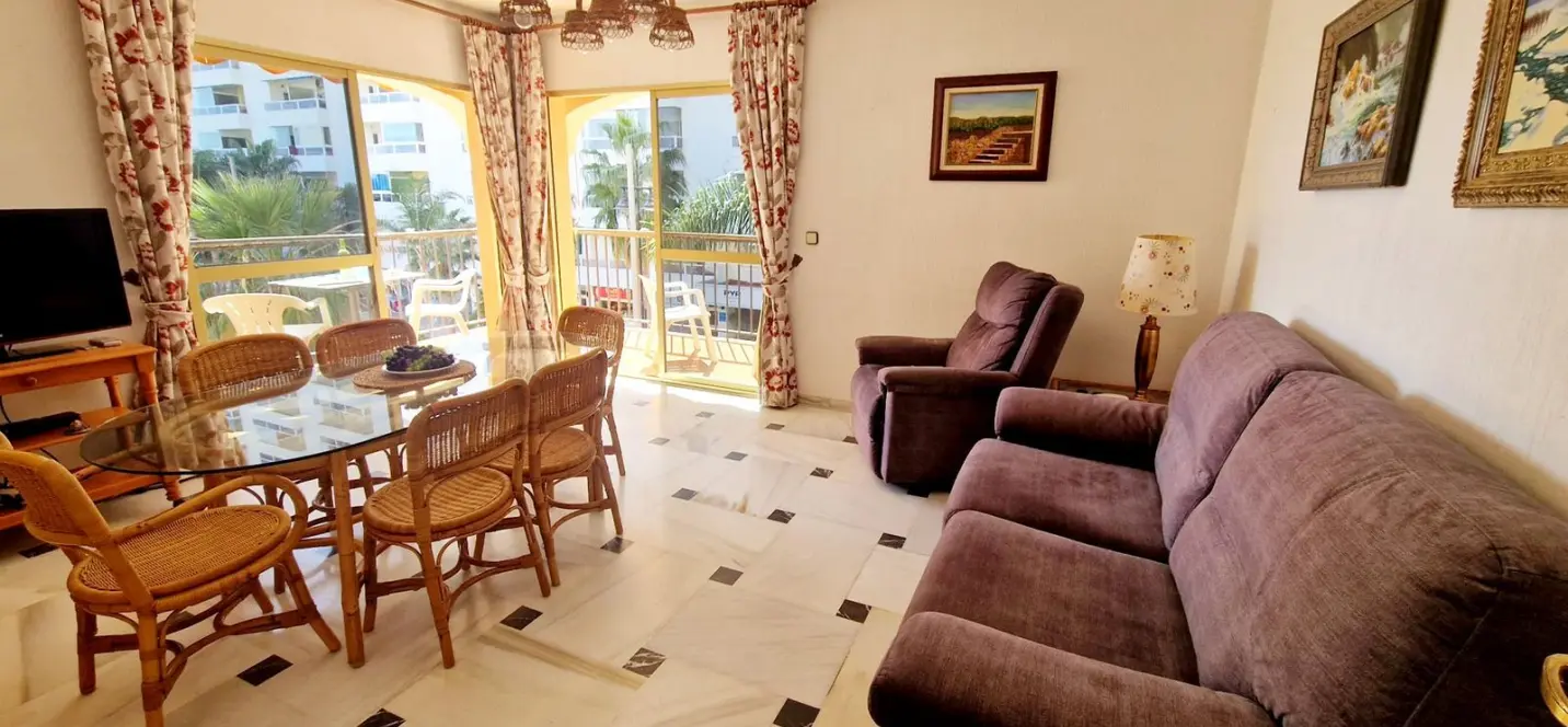 Продажа апартаментов на среднем этаже в Fuengirola 2