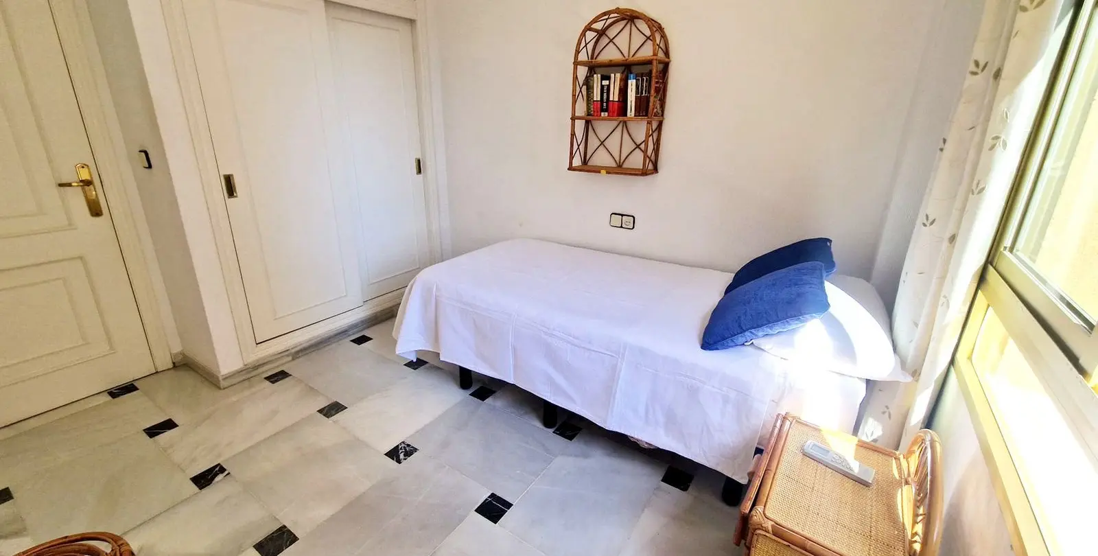 Продажа апартаментов на среднем этаже в Fuengirola 11
