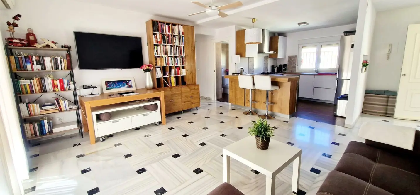 Sale of penthouse in Fuengirola 0