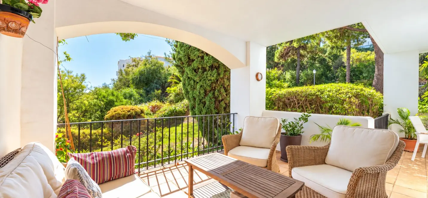 Venta de apartamento en planta baja en Benahavís 0