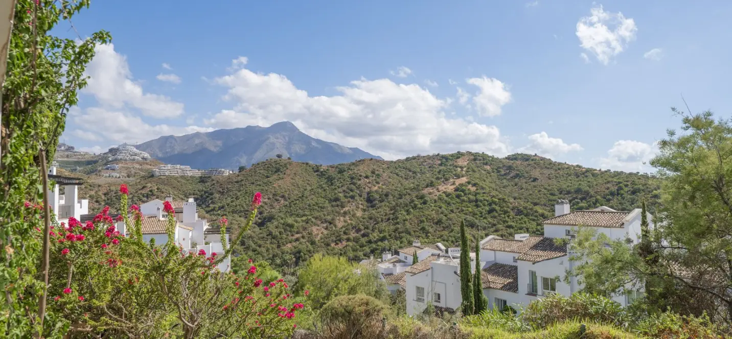 Venta de apartamento en planta baja en Benahavís 2