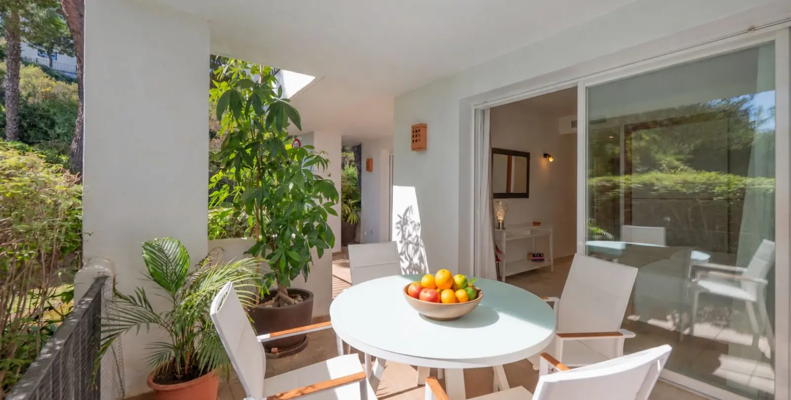 Venta de apartamento en planta baja en Benahavís 4