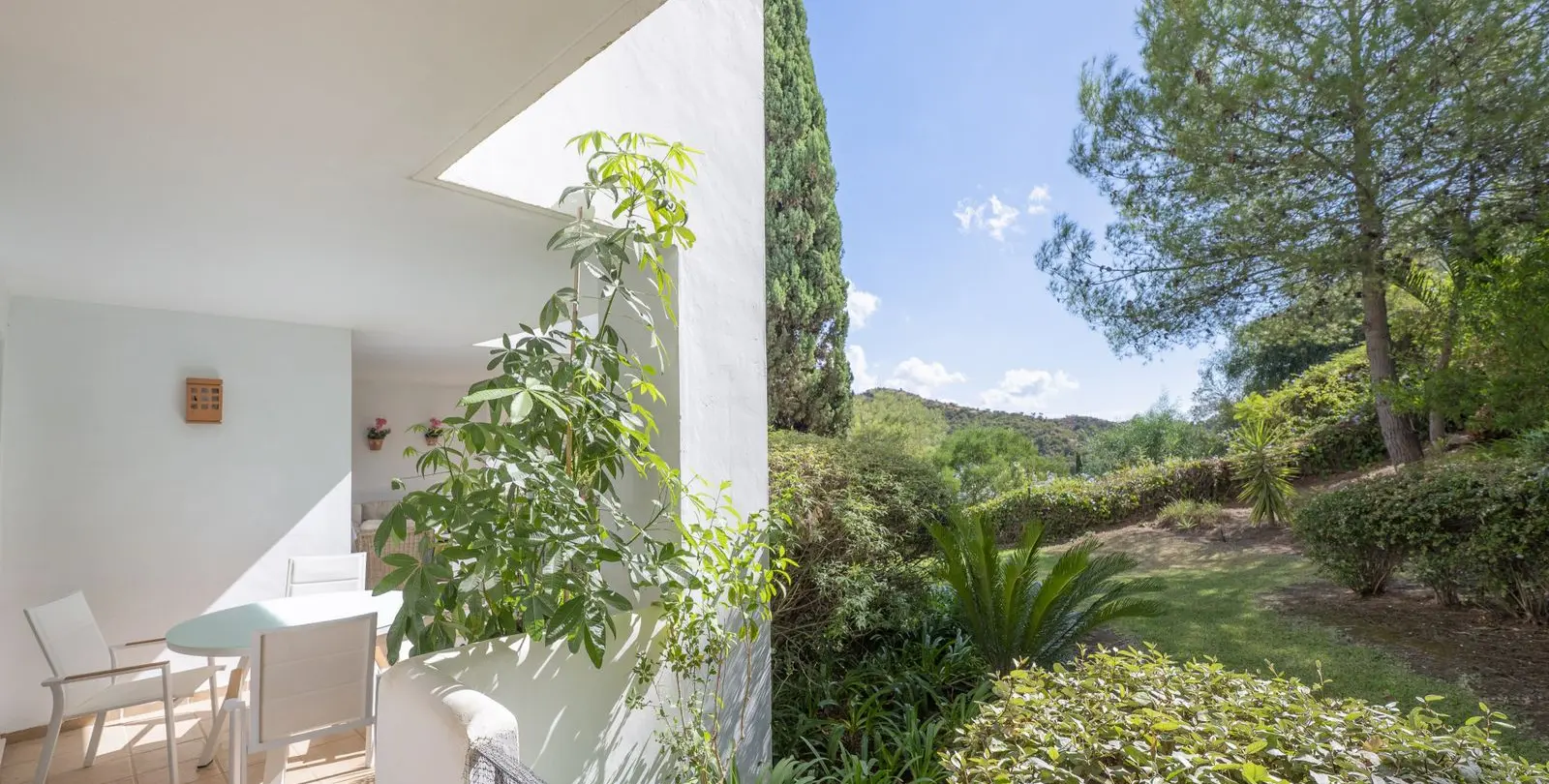 Venta de apartamento en planta baja en Benahavís 5