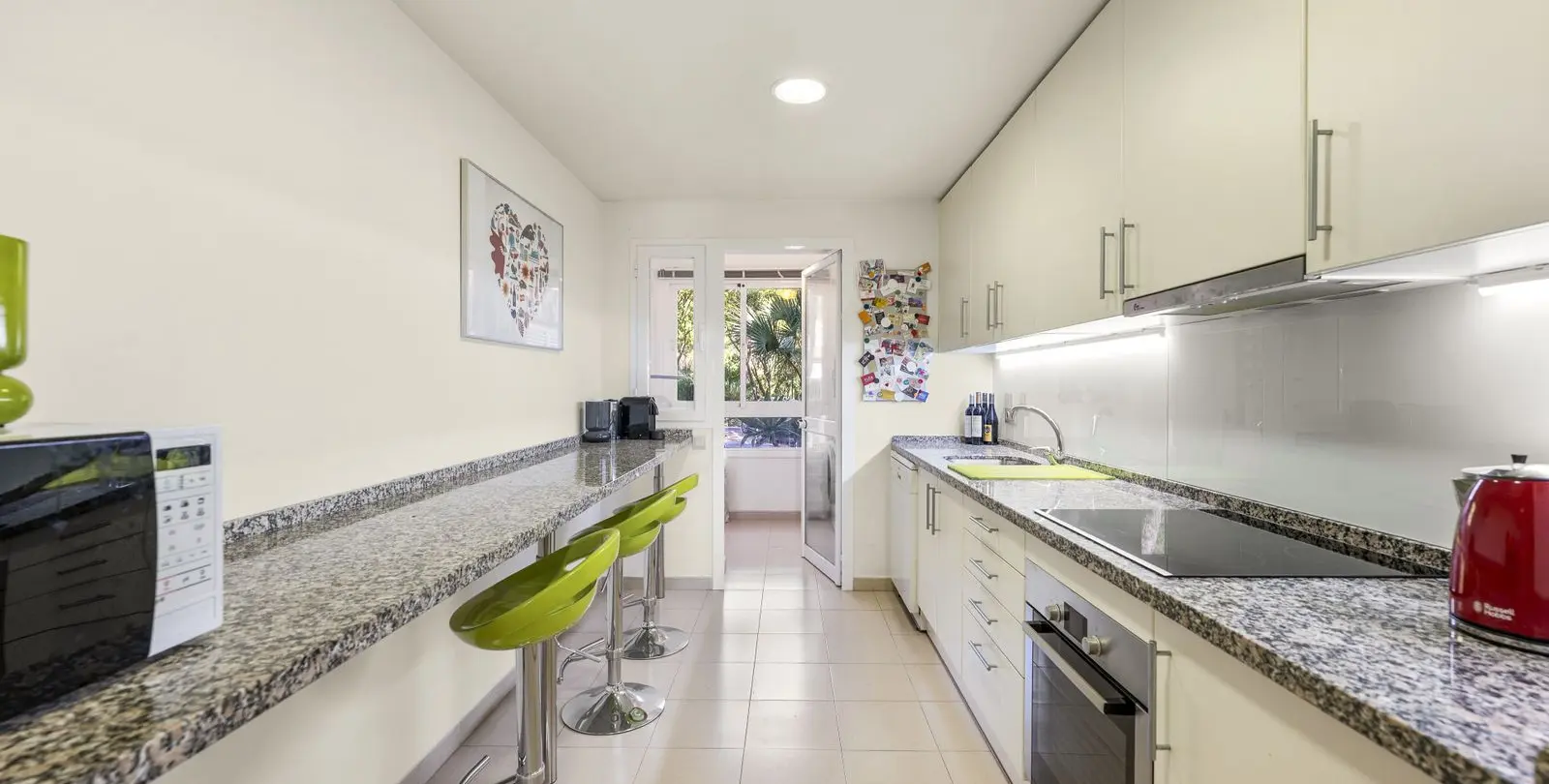 Venta de apartamento en planta baja en Benahavís 11