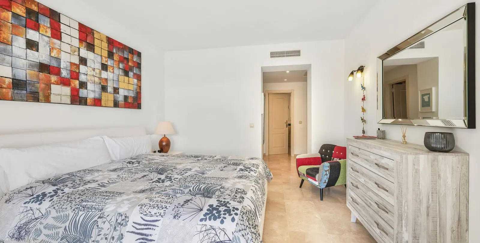 Venta de apartamento en planta baja en Benahavís 16