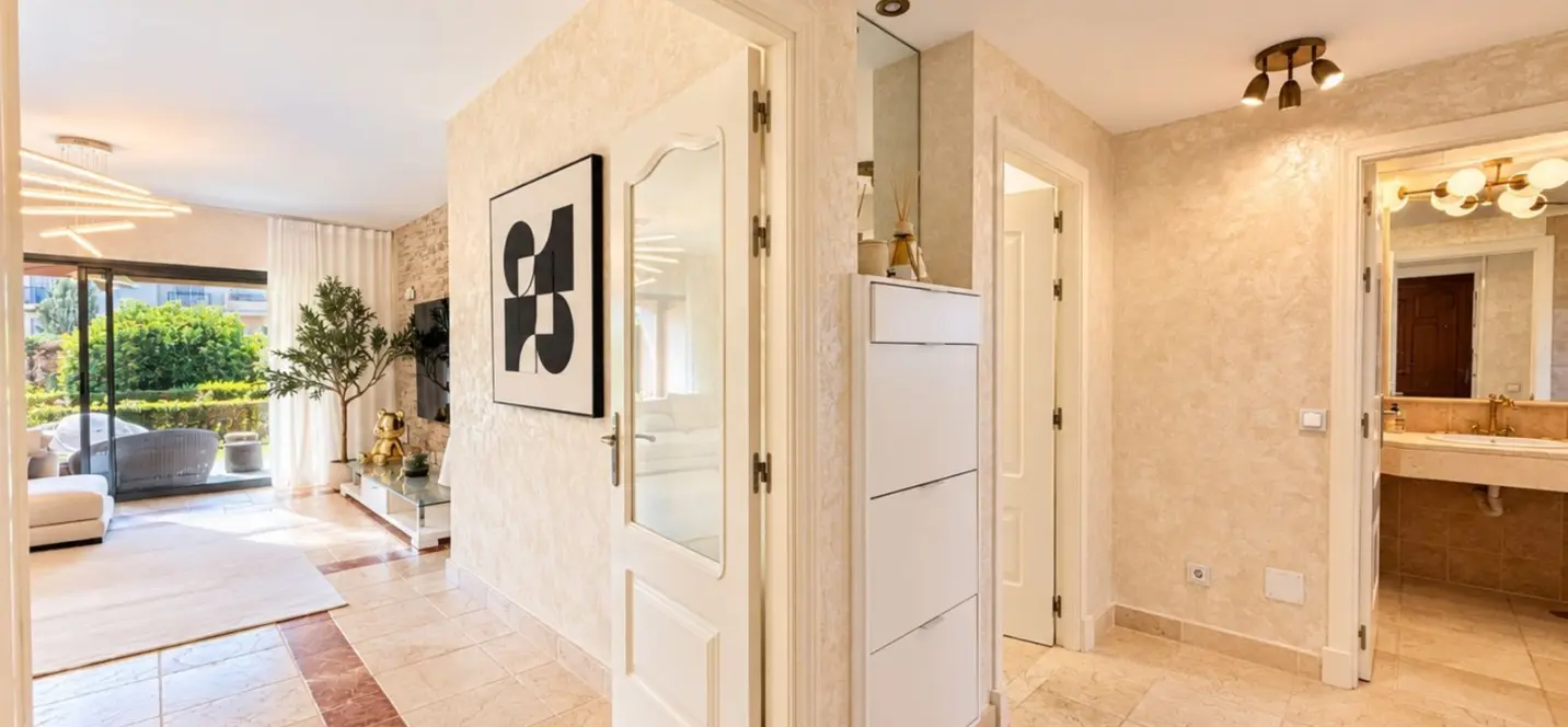 Sale of ground floor apartment in Estepona 4
