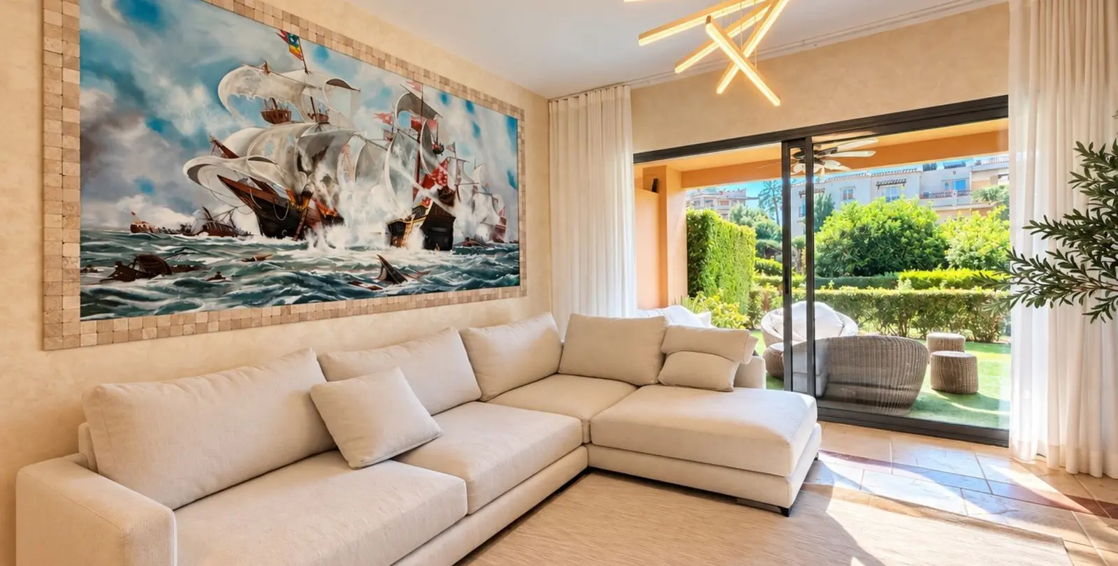 Sale of ground floor apartment in Estepona 7