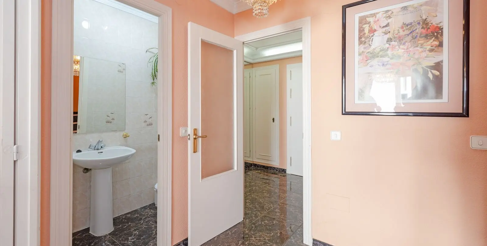 Sale of townhouse in Marbella 24