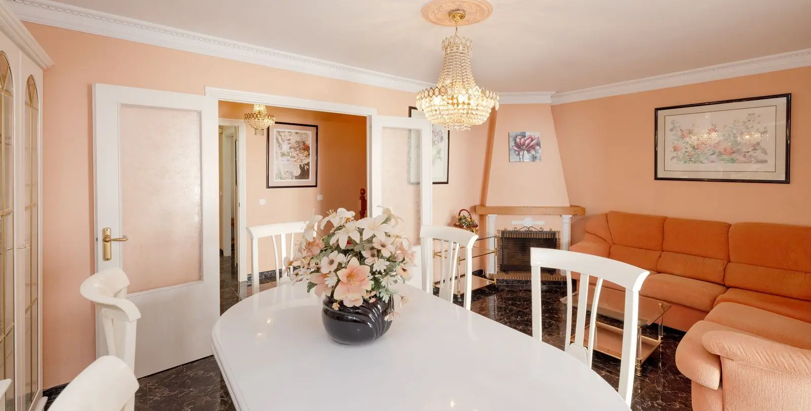 Sale of townhouse in Marbella 25