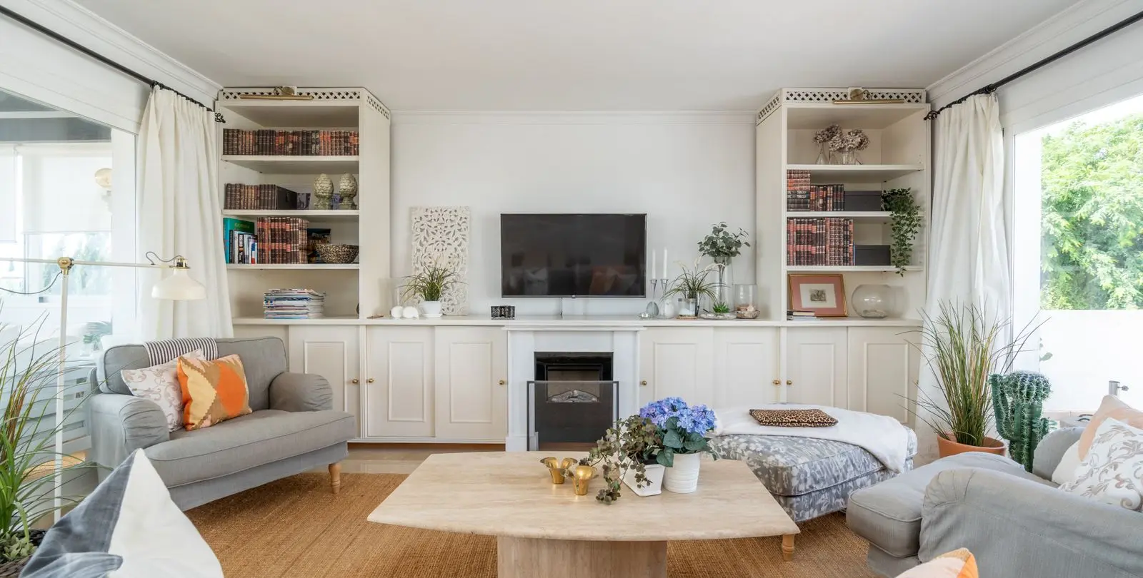 Sale of penthouse in El Paraiso 7