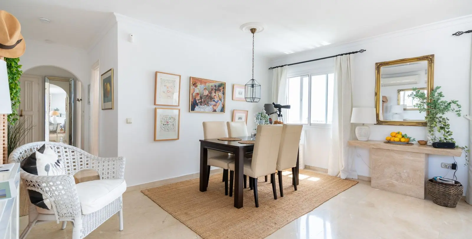 Sale of penthouse in El Paraiso 9