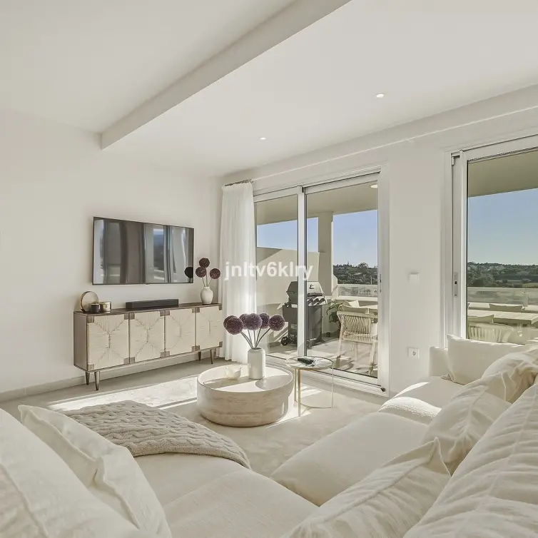 Venta de apartamento en planta media en Cancelada