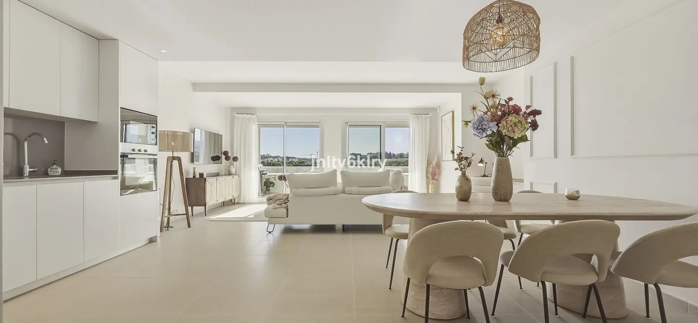 Sale of middle floor apartment in Cancelada 1