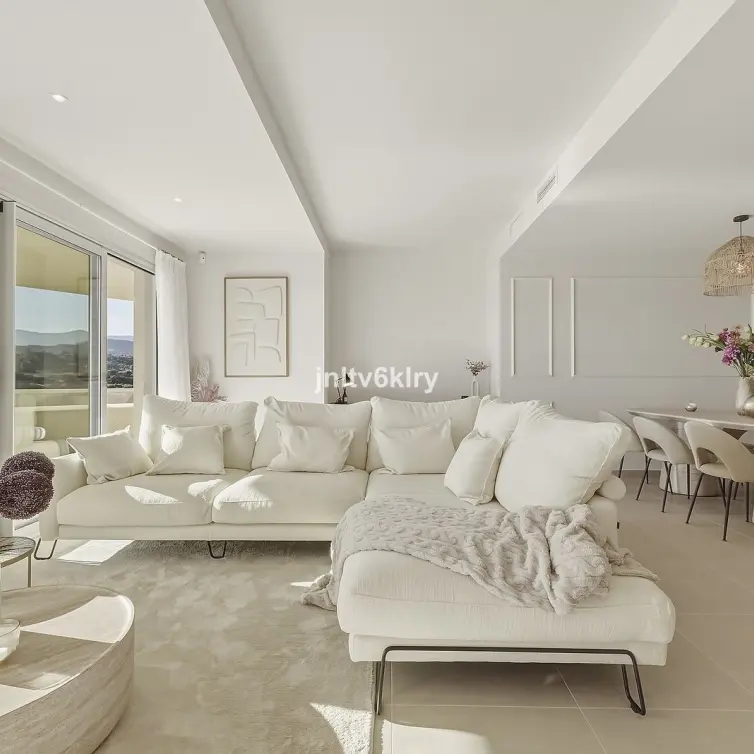 Venta de apartamento en planta media en Cancelada