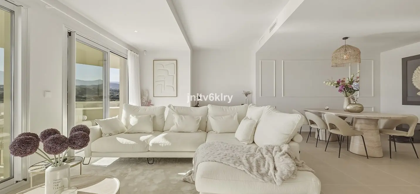Sale of middle floor apartment in Cancelada 2