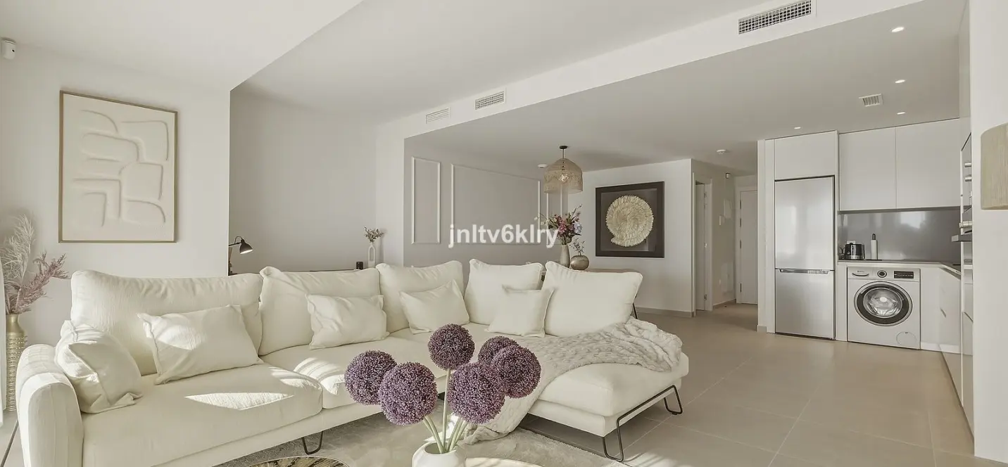 Sale of middle floor apartment in Cancelada 3