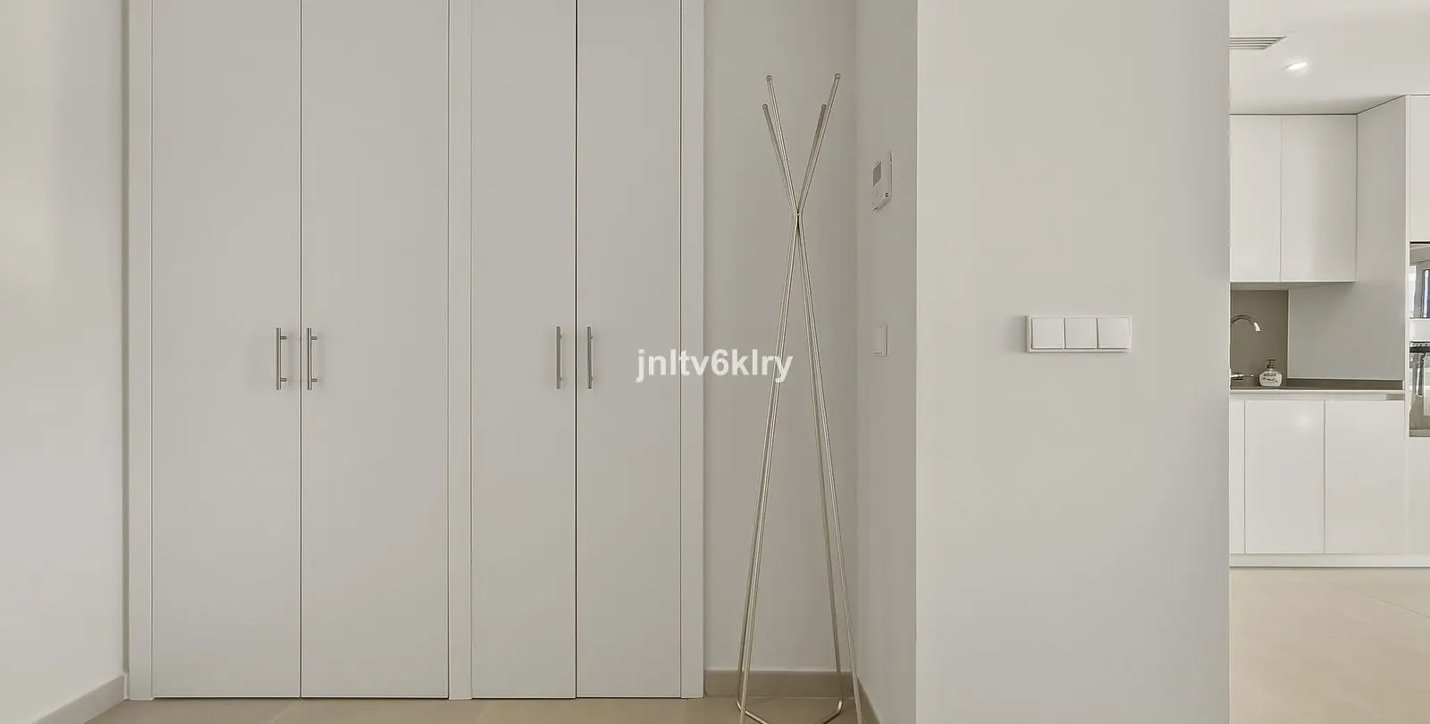 Sale of middle floor apartment in Cancelada 12