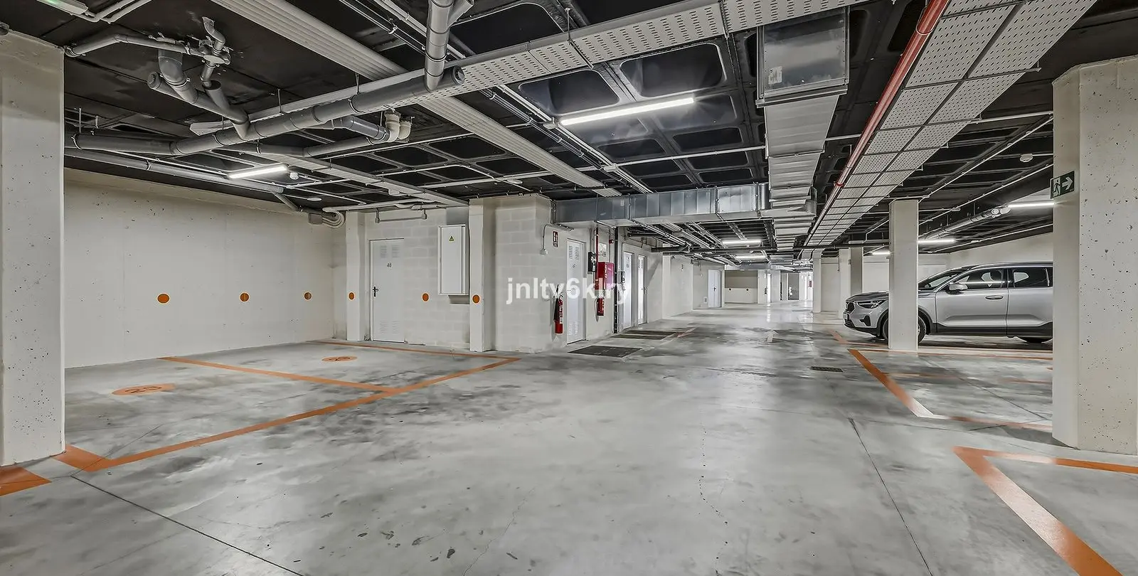 Sale of middle floor apartment in Cancelada 31