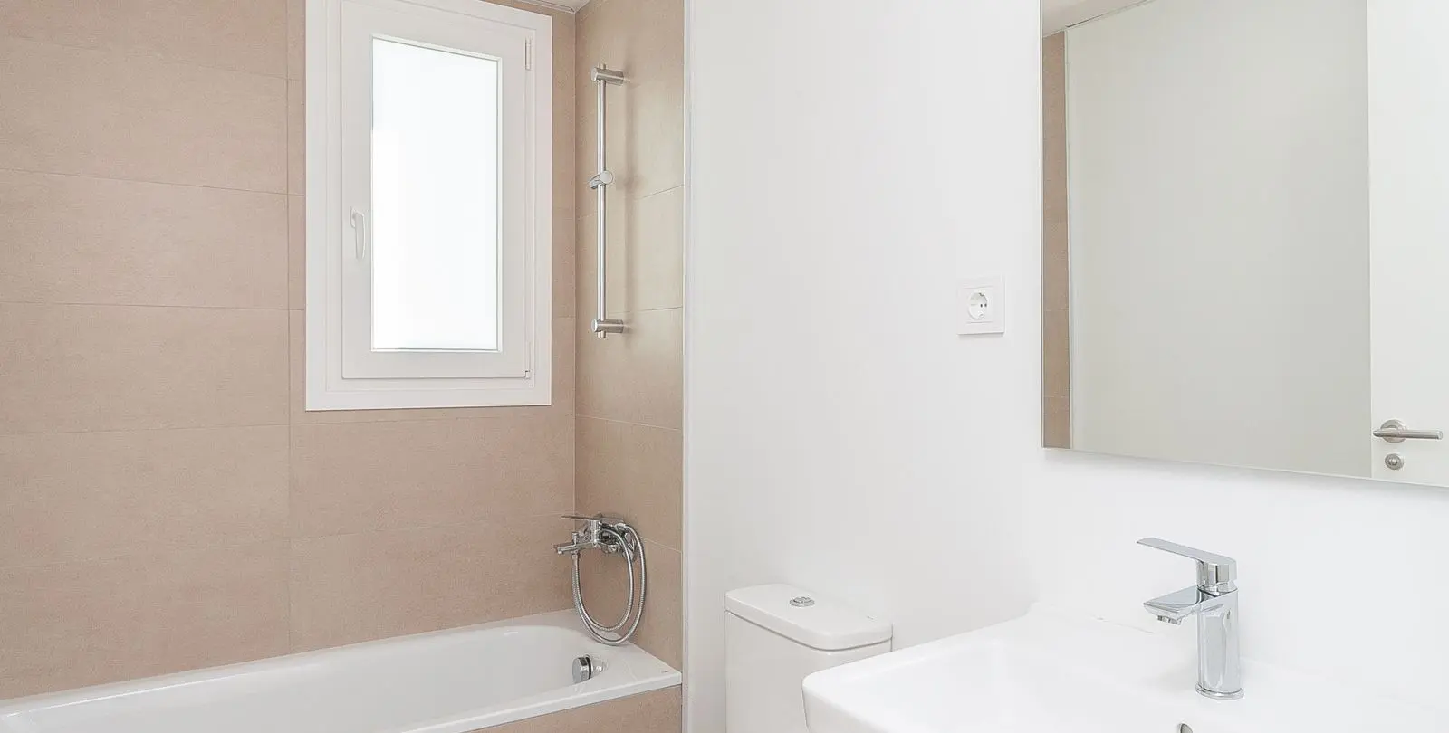 Venta de apartamento en planta media en El Chaparral 8