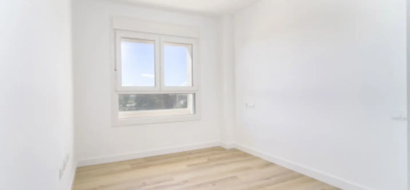 Sale of middle floor apartment in Nueva Andalucía 4