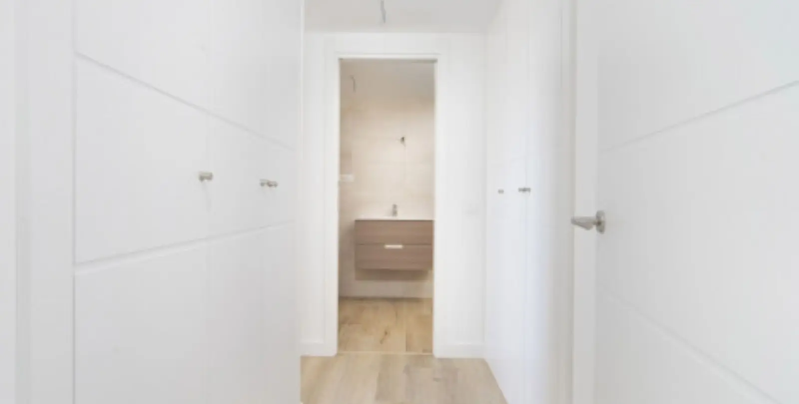 Sale of middle floor apartment in Nueva Andalucía 7
