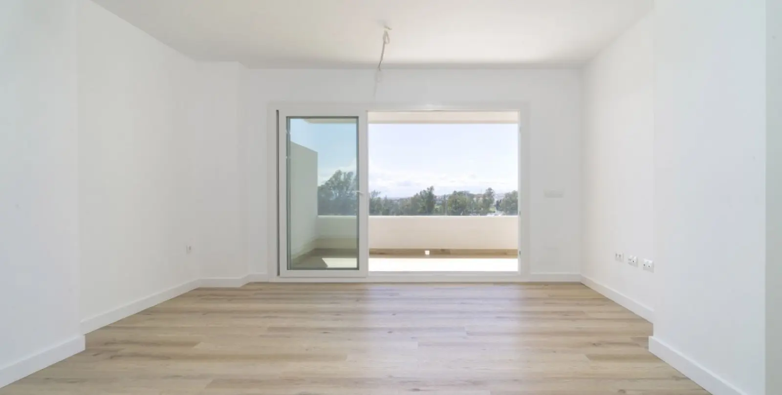 Sale of middle floor apartment in Nueva Andalucía 20