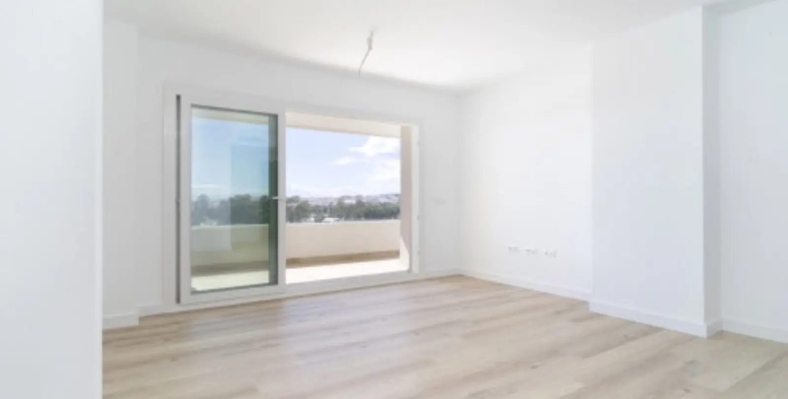 Sale of middle floor apartment in Nueva Andalucía 22
