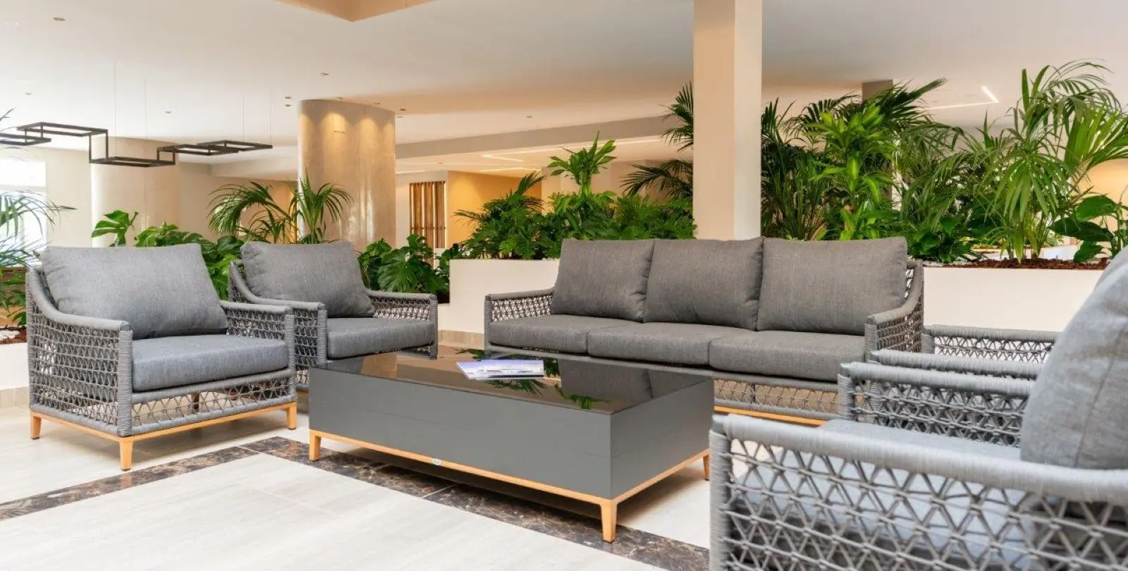 Sale of middle floor apartment in Nueva Andalucía 47