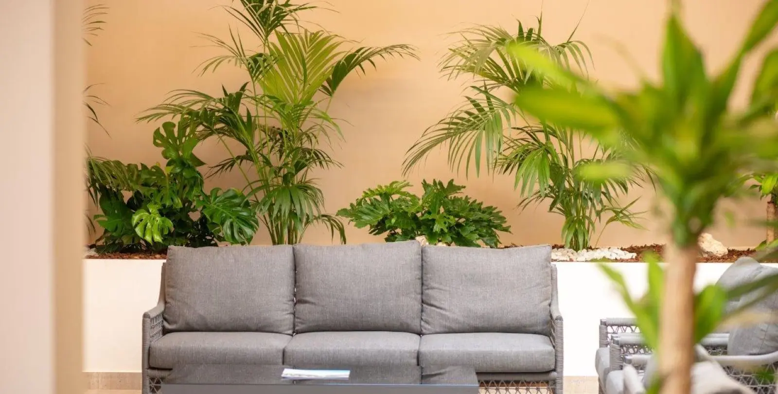 Sale of middle floor apartment in Nueva Andalucía 60
