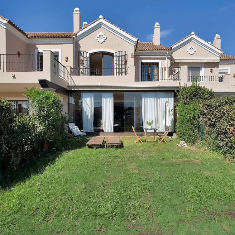 Venta de adosado en Estepona