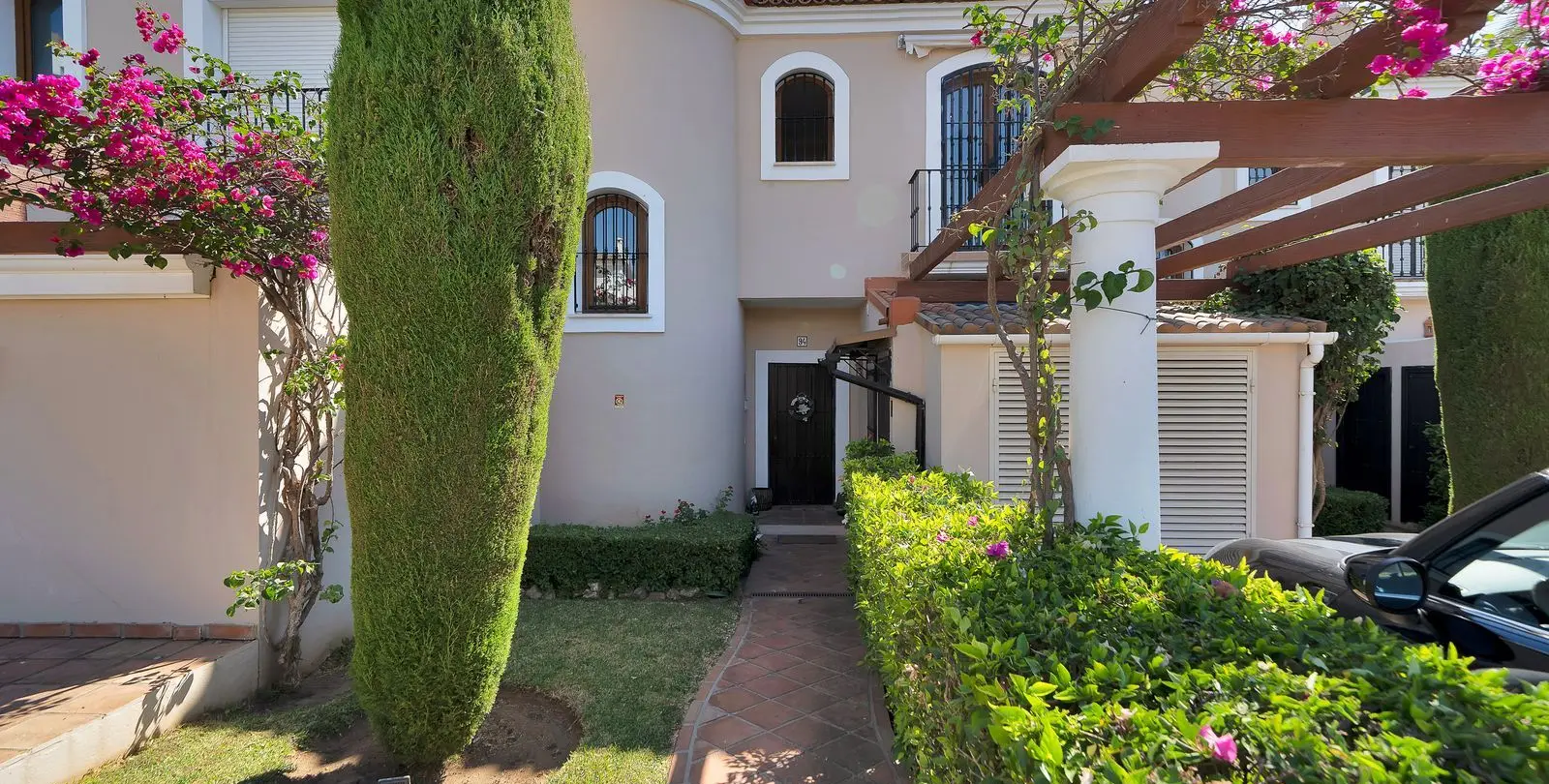 Sale of townhouse in Estepona 5
