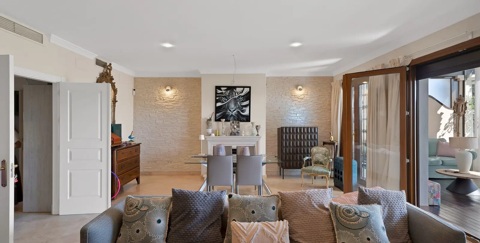 Sale of townhouse in Estepona 23