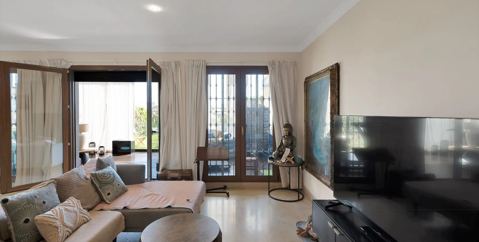 Sale of townhouse in Estepona 24