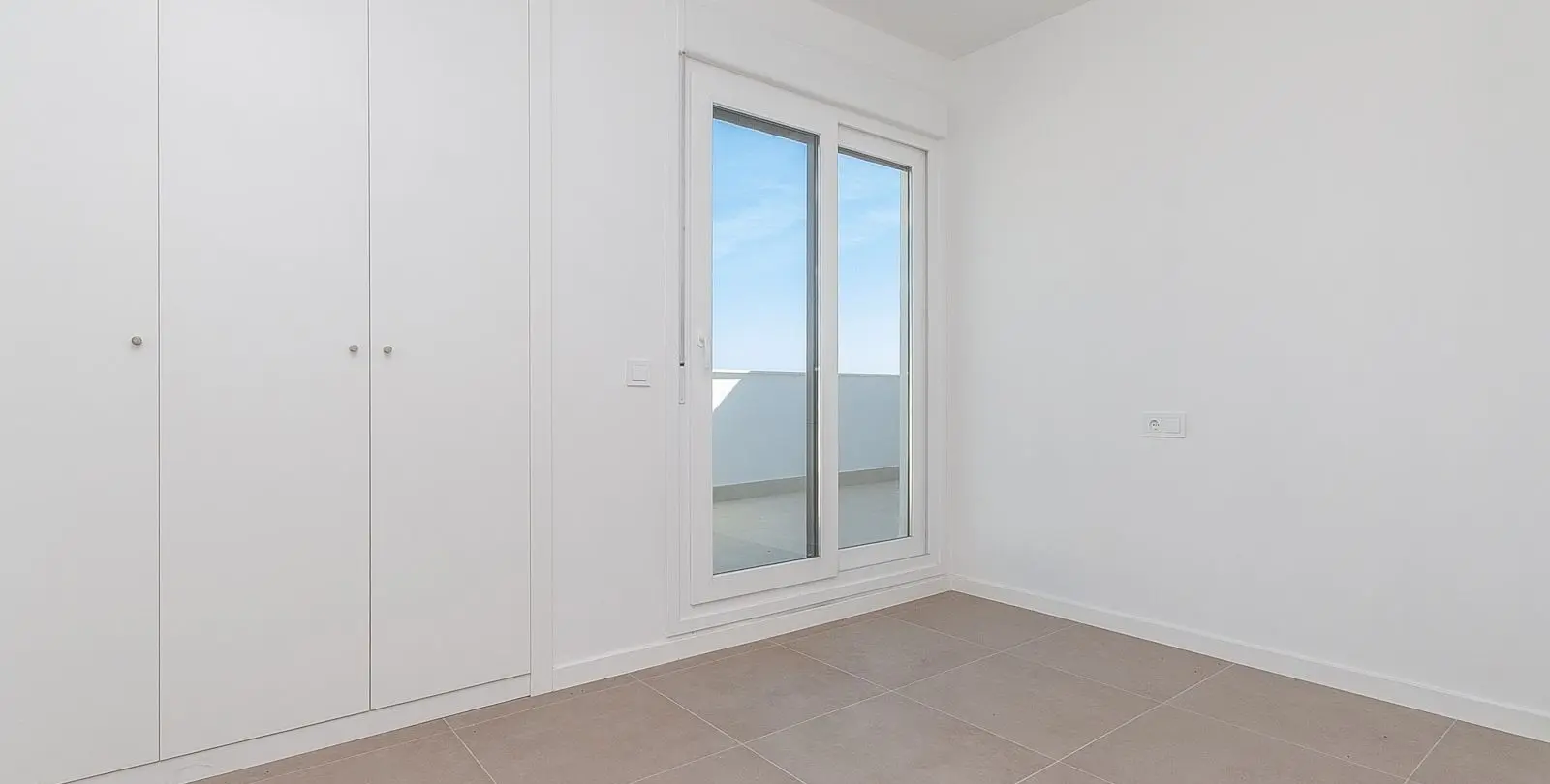 Sale of penthouse in El Chaparral 4