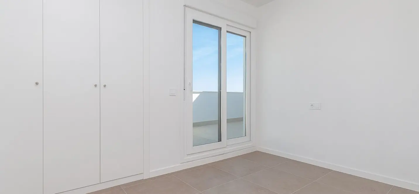 Sale of penthouse in El Chaparral 3