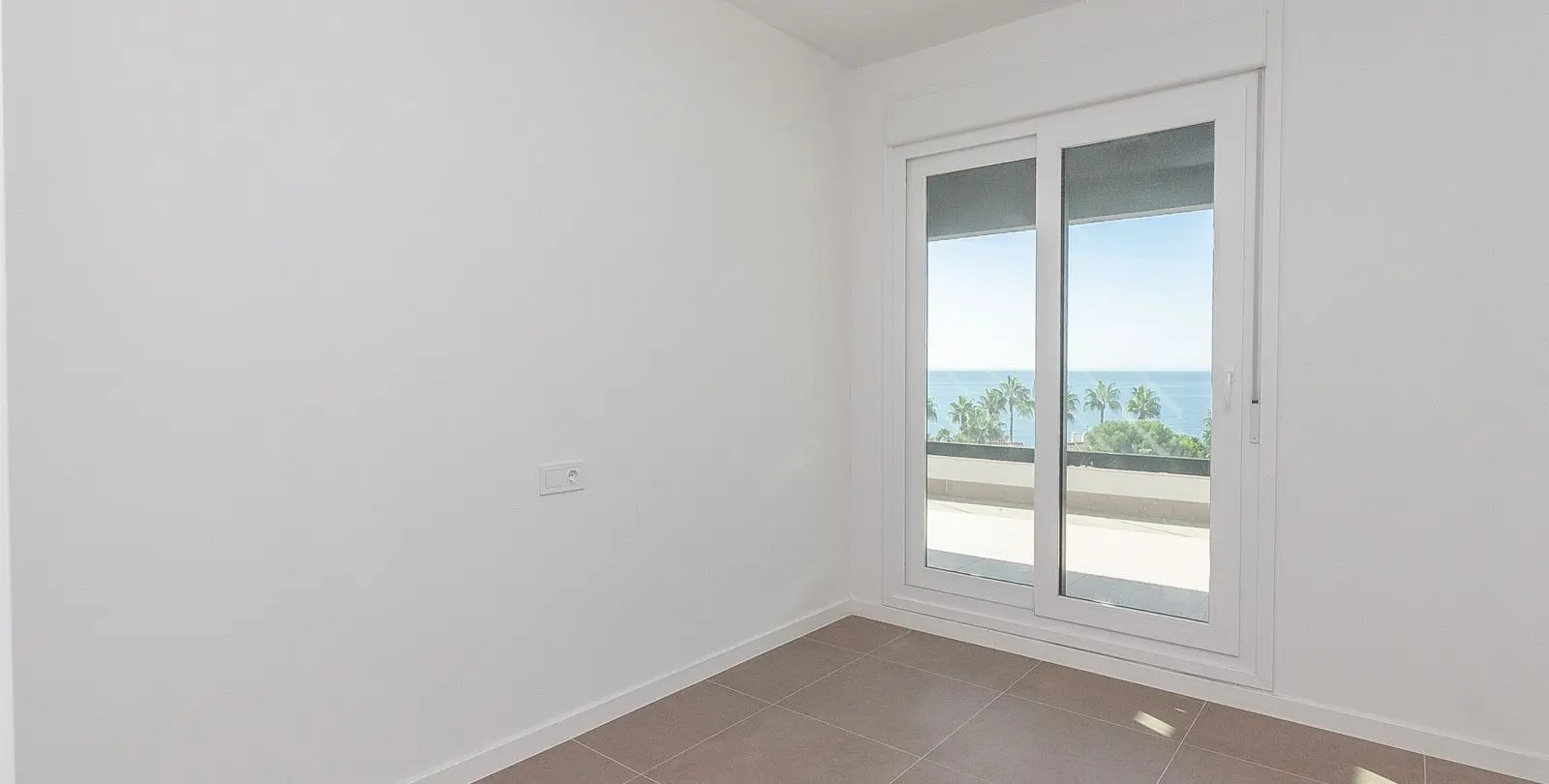 Sale of penthouse in El Chaparral 8