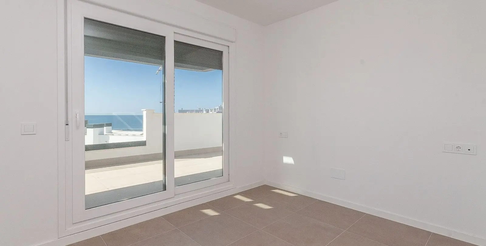 Sale of penthouse in El Chaparral 9