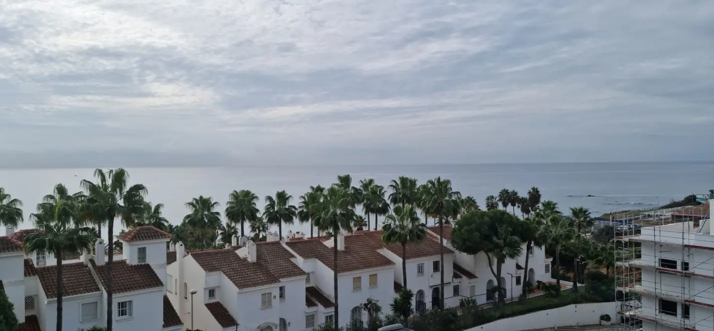 Sale of penthouse in El Faro 2